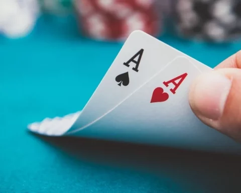 How do Casinos make money on poker